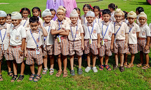 school-uniform-img